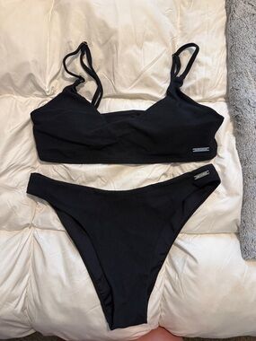 ZYIA Black Ribbed Bikini Set